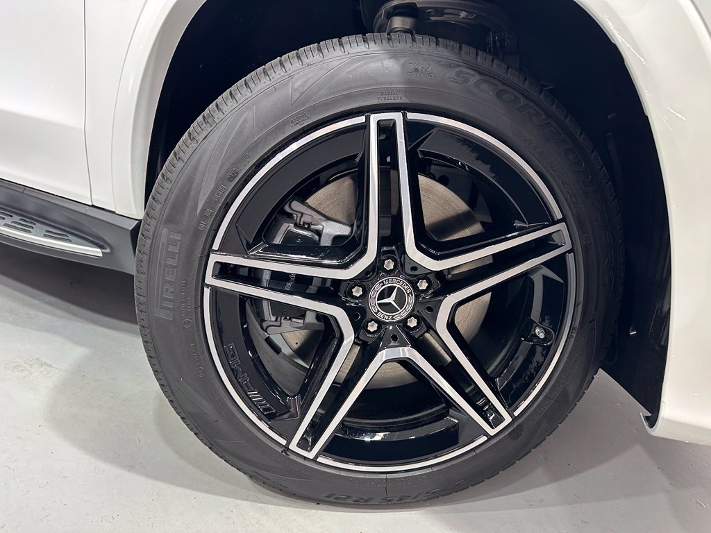 New 2027 Mercedes-Benz GLS 450 4MATIC image 14