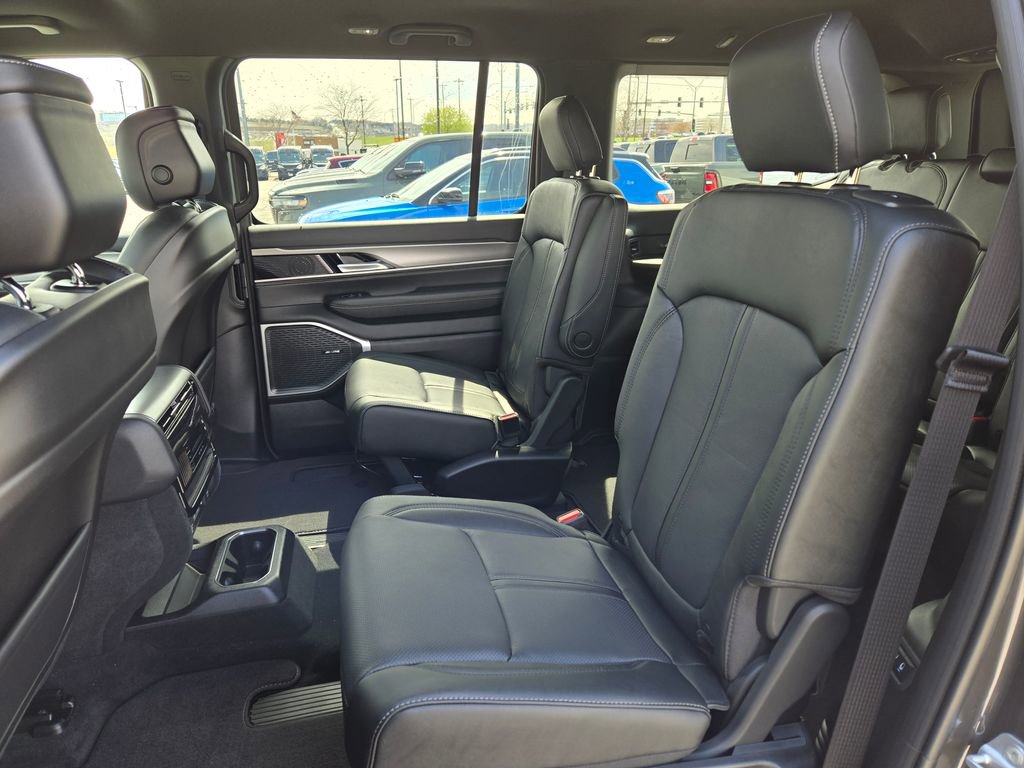 New 2026 Jeep Grand Wagoneer Limited AWD/4WD image 27