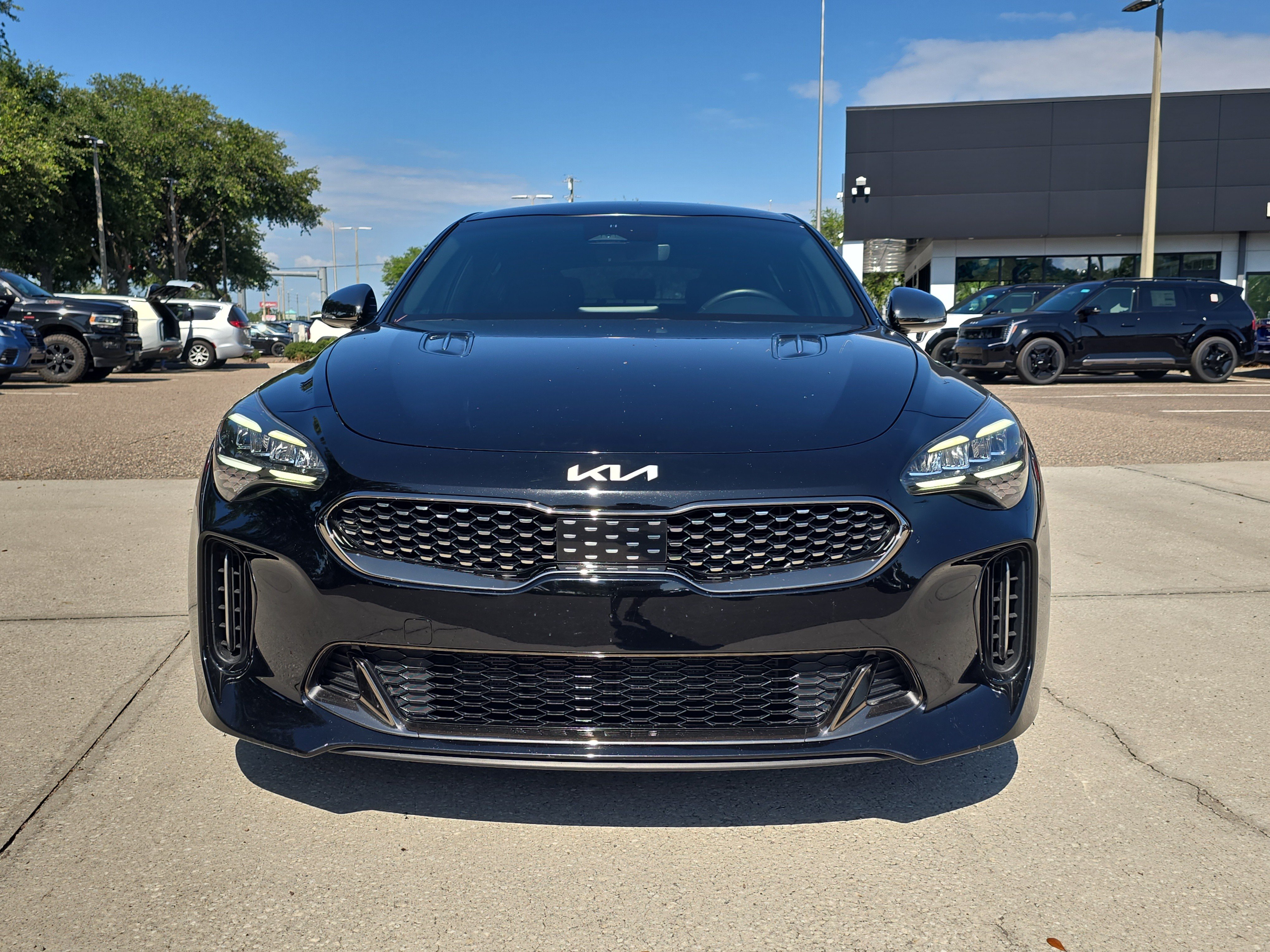 Certified 2022 Kia Stinger GT-Line RWD image 3
