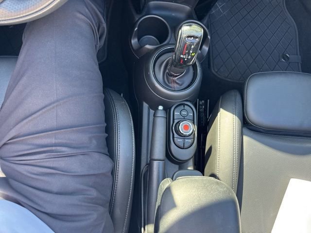 Used 2020 MINI Cooper S image 17