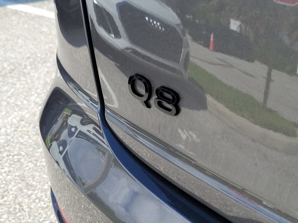 Used 2024 Audi Q8 Premium Plus AWD/4WD image 7