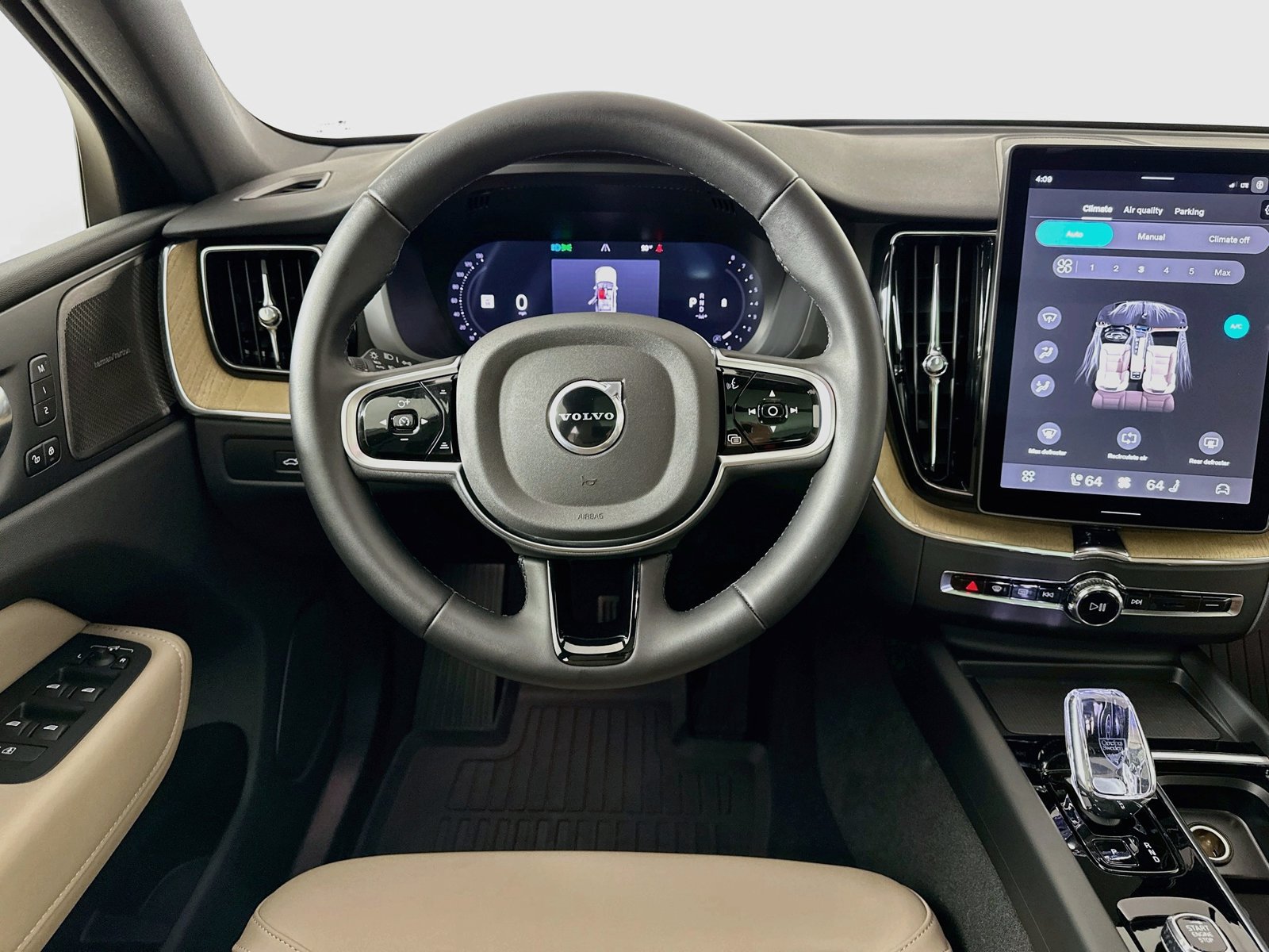New 2026 Volvo XC60 B5 Plus w/ Protection Package Premier AWD/4WD image 15