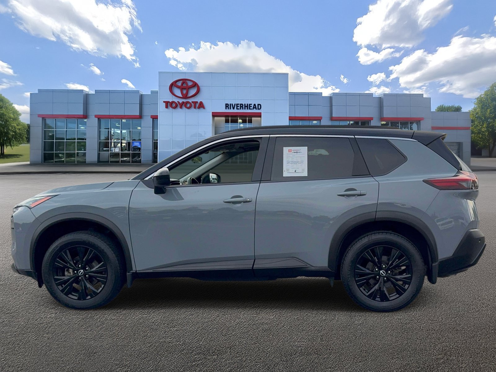 Used 2023 Nissan Rogue SV w/ SV Premium B Package AWD/4WD image 3