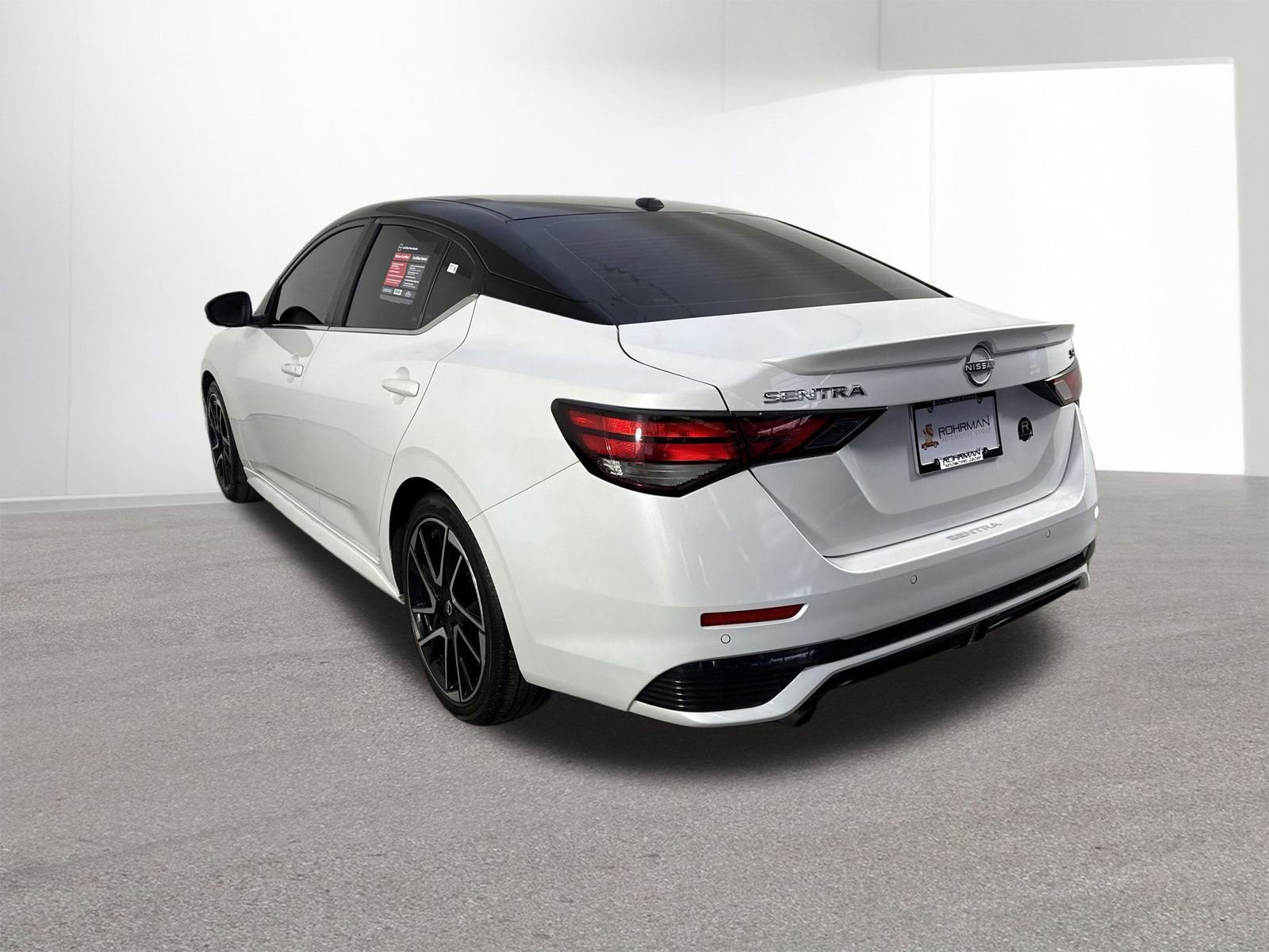 Certified 2024 Nissan Sentra SR FWD image 32