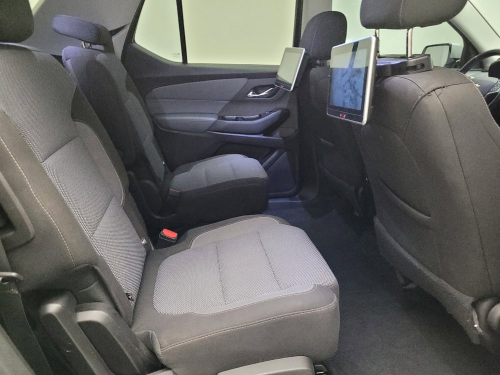 Used 2018 Chevrolet Traverse LT image 19