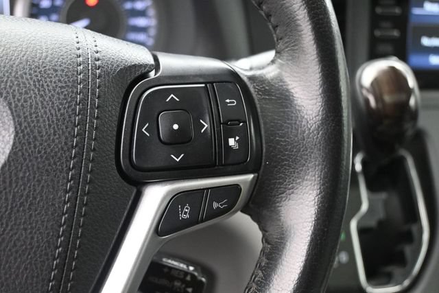 Used 2020 Toyota Sienna XLE FWD image 6