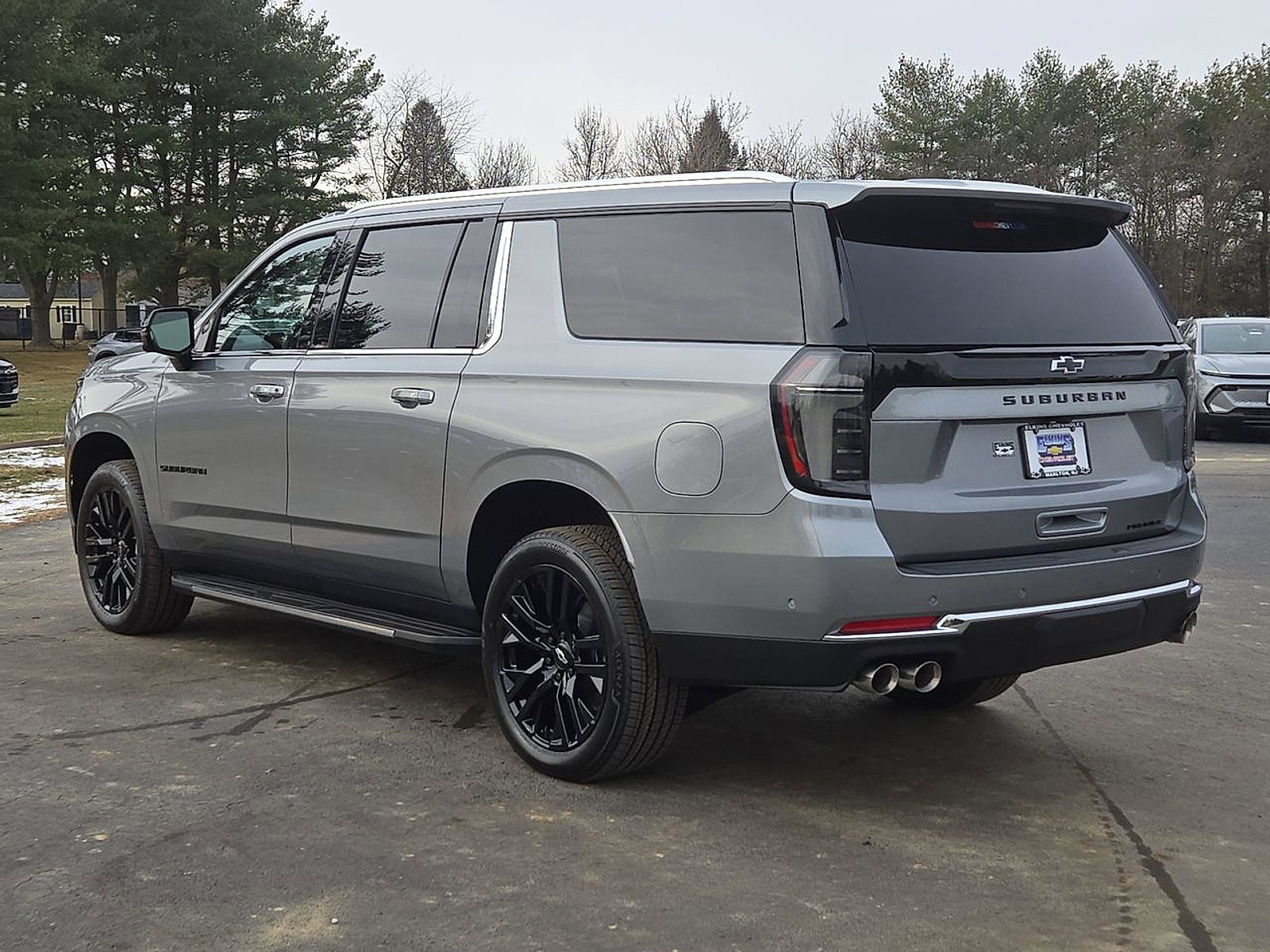 New 2026 Chevrolet Suburban Premier image 11
