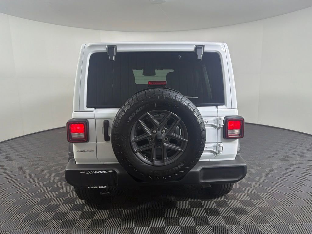 Used 2025 Jeep Wrangler Unlimited Sport AWD/4WD image 14