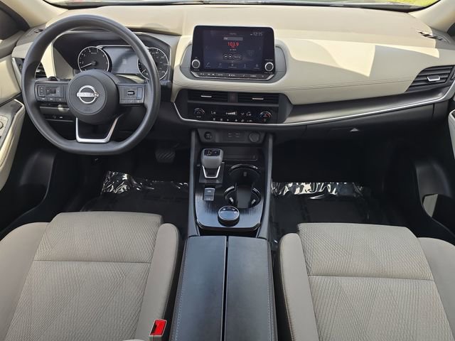 Used 2024 Nissan Rogue SV image 9