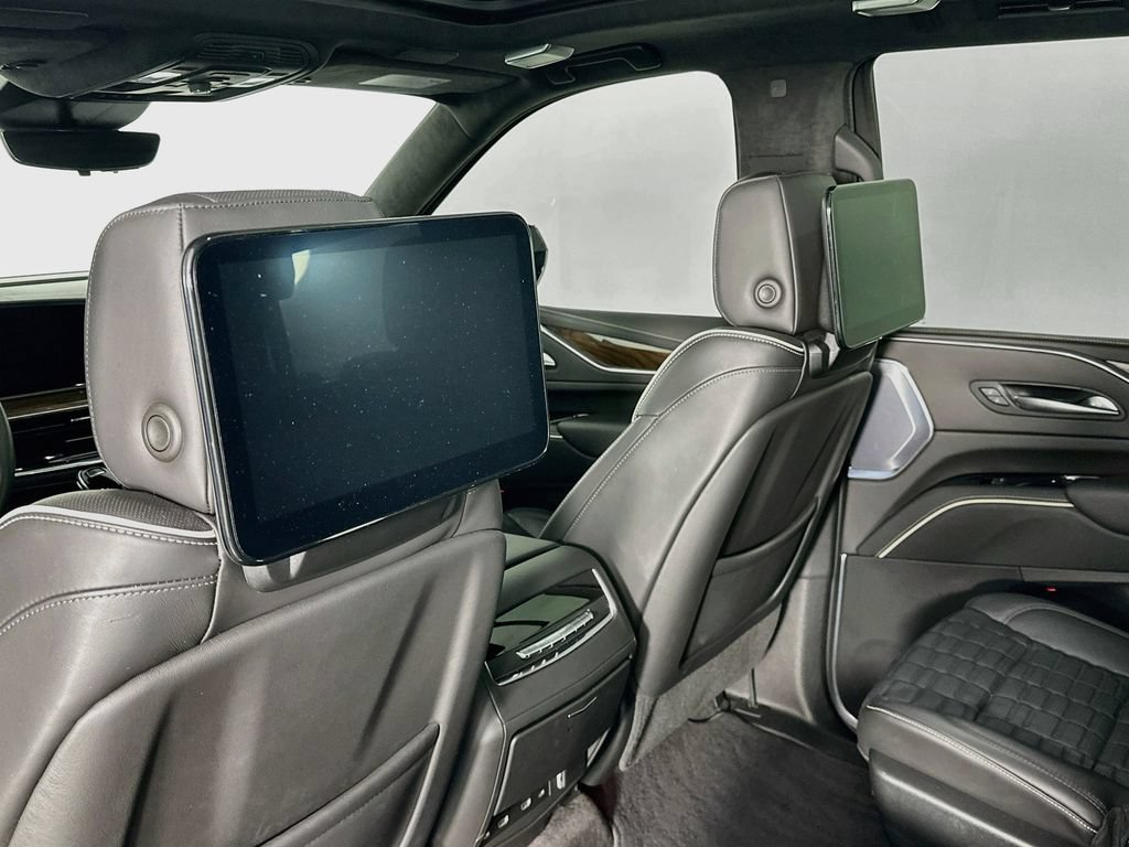 Used 2023 Cadillac Escalade Premium Luxury Platinum AWD/4WD image 22