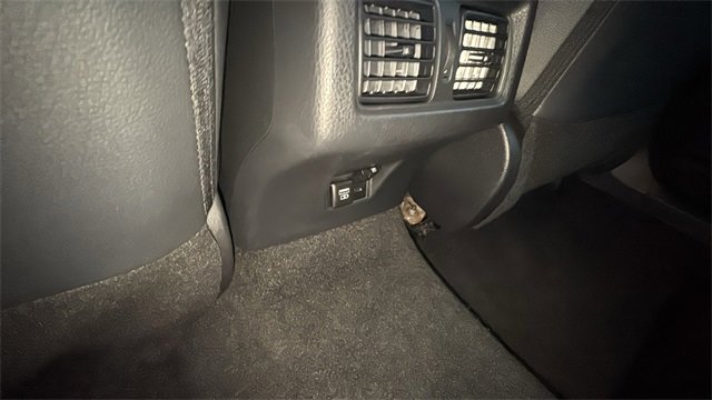 Used 2025 Toyota Camry SE image 21