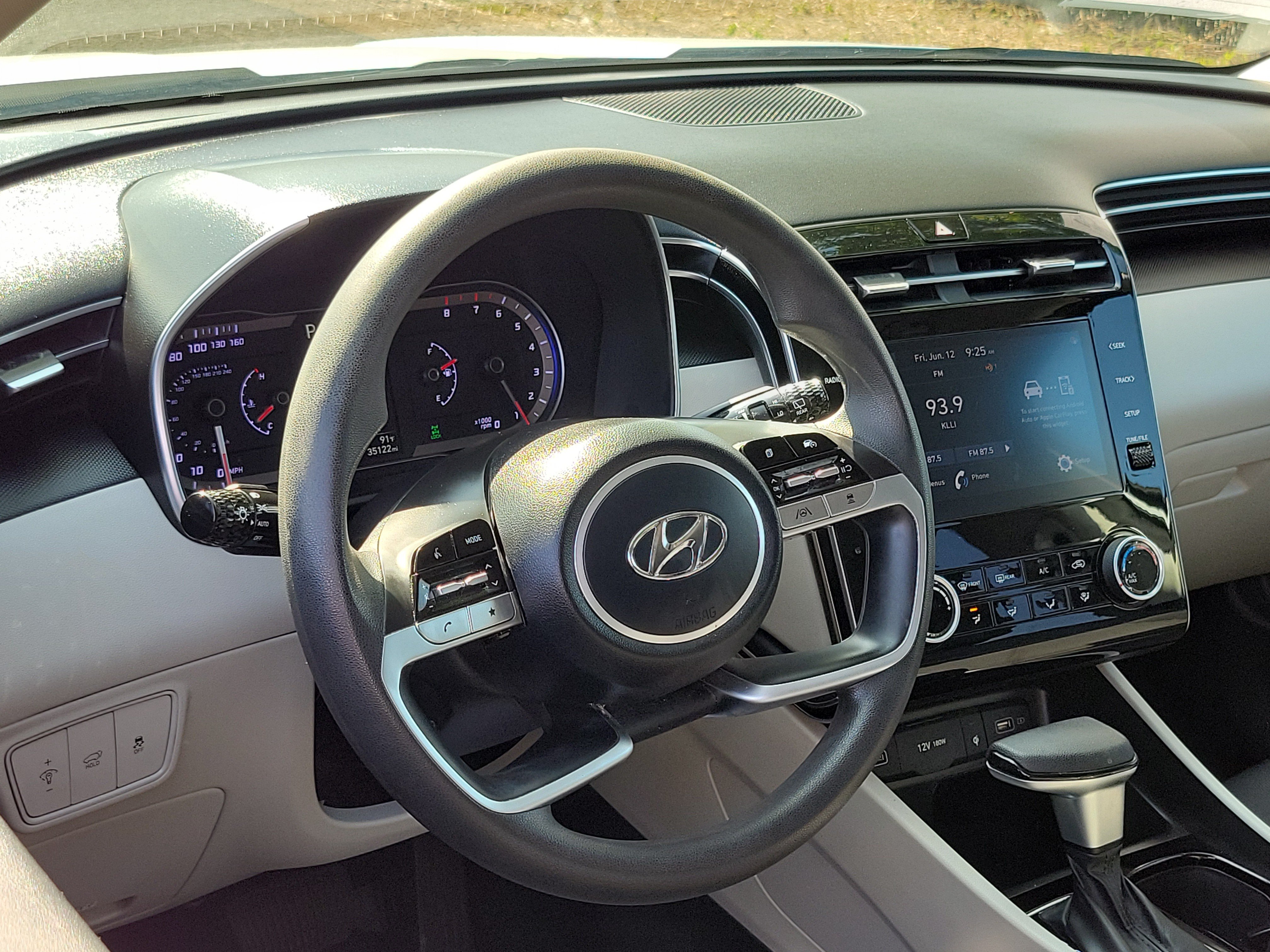 Certified 2023 Hyundai Tucson SEL AWD/4WD image 9