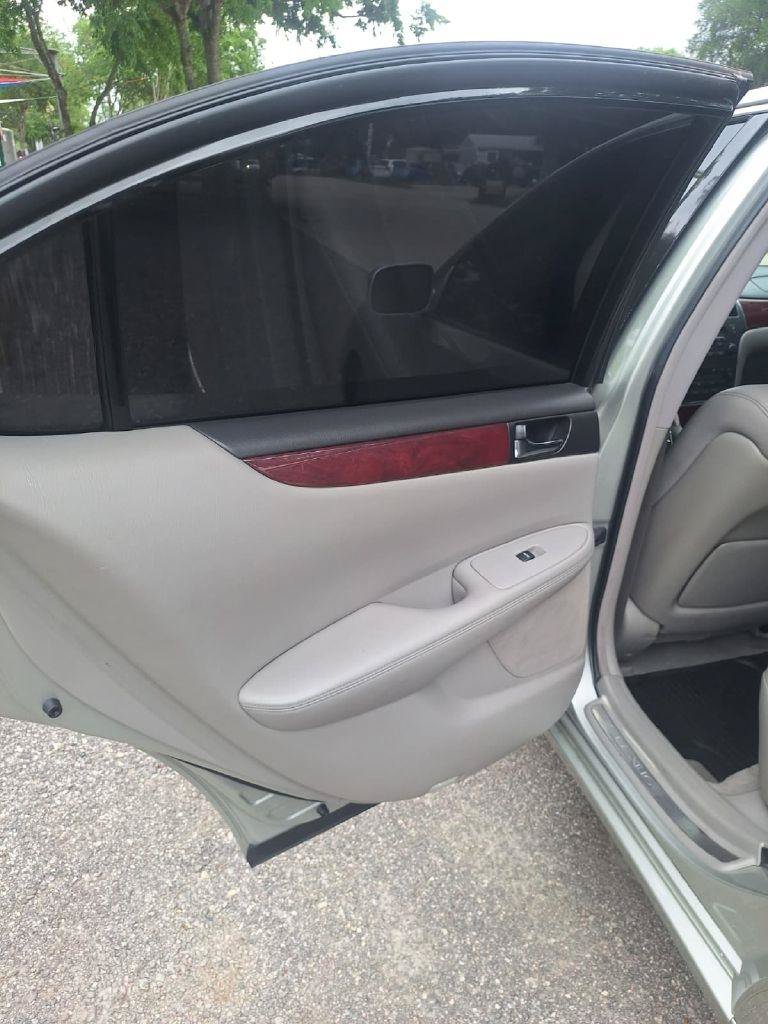 Used 2003 Lexus ES 330 FWD image 9