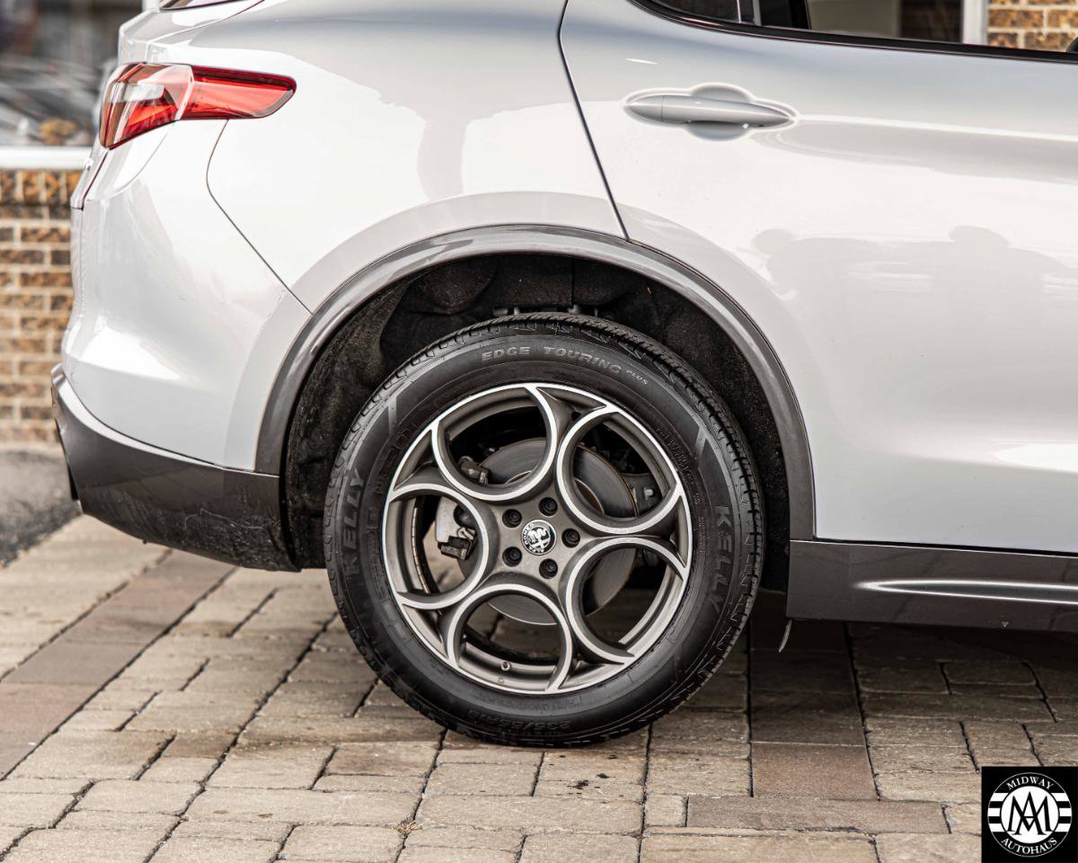 Used 2022 Alfa Romeo Stelvio Ti AWD/4WD image 27