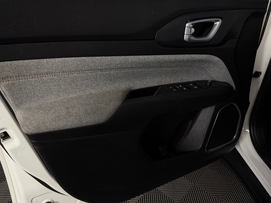 Used 2022 Jeep Compass Latitude image 25