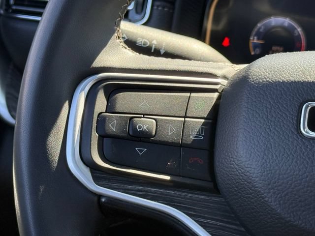 Used 2023 Jeep Wagoneer Series III w/ Preferred Equipment Group AWD/4WD image 10