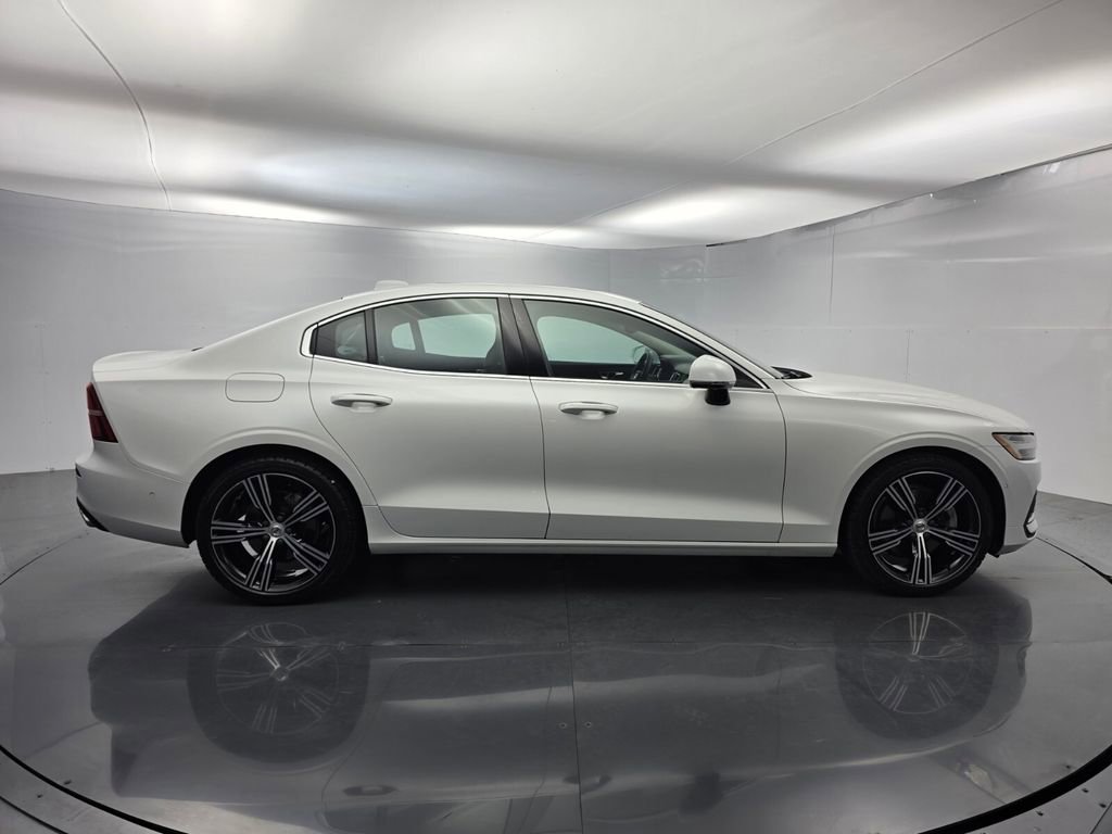 Used 2021 Volvo S60 T5 Inscription w/ Advanced Package image 3