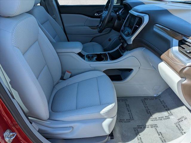 Used 2022 GMC Acadia SLE w/ Driver Convenience Package FWD image 29