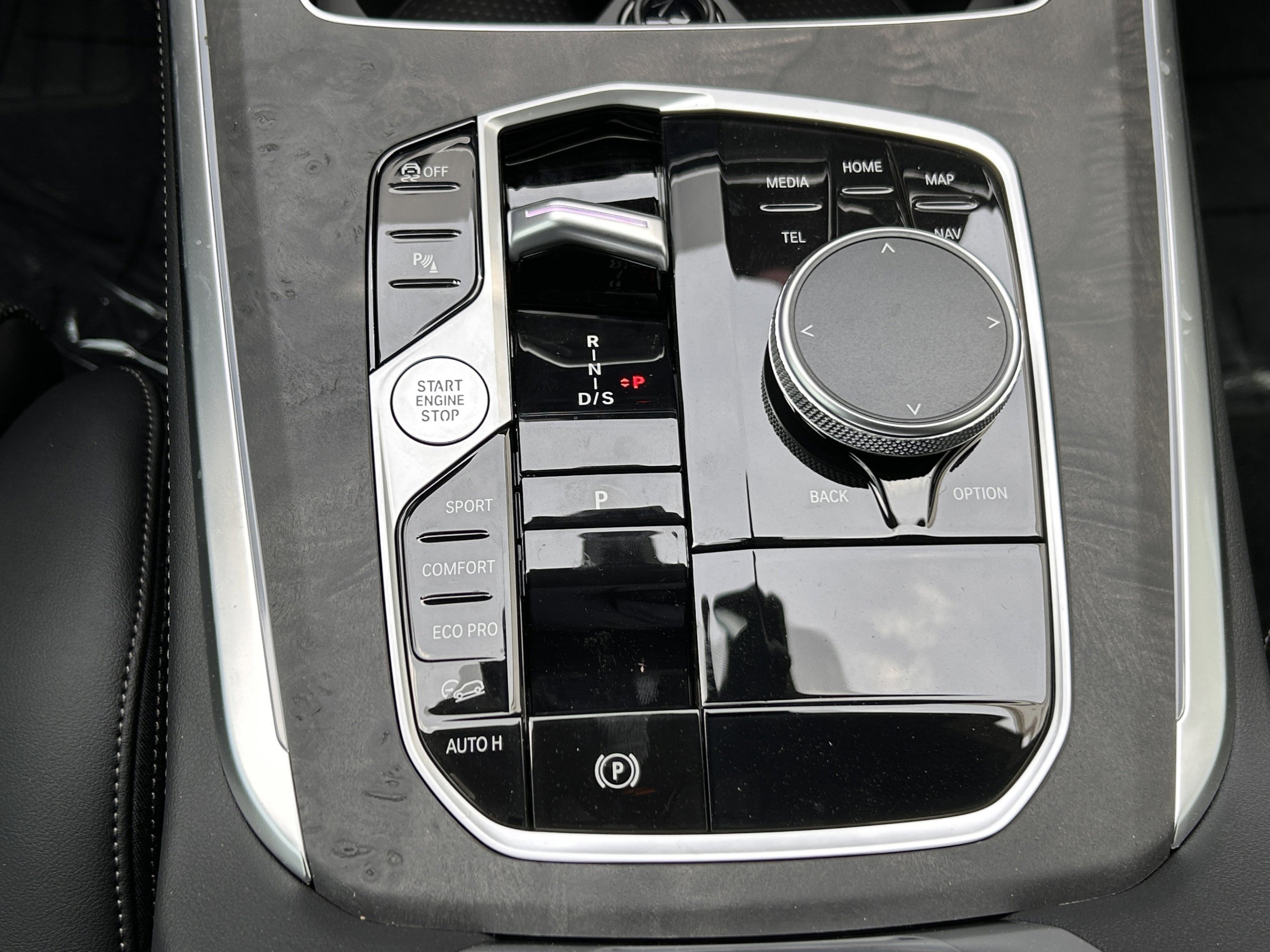Used 2026 BMW X5 xDrive40i AWD/4WD image 9