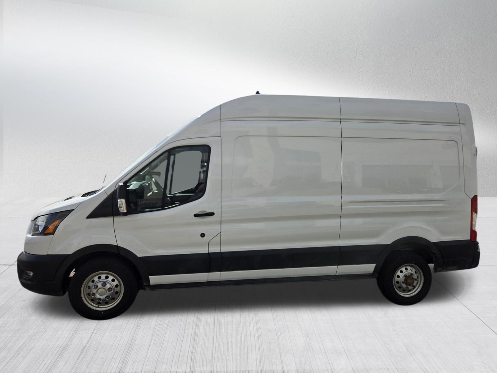 Used 2023 Ford Transit 250 148 High Roof AWD image 4
