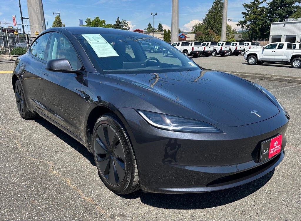 Used 2024 Tesla Model 3 Standard Range RWD image 3