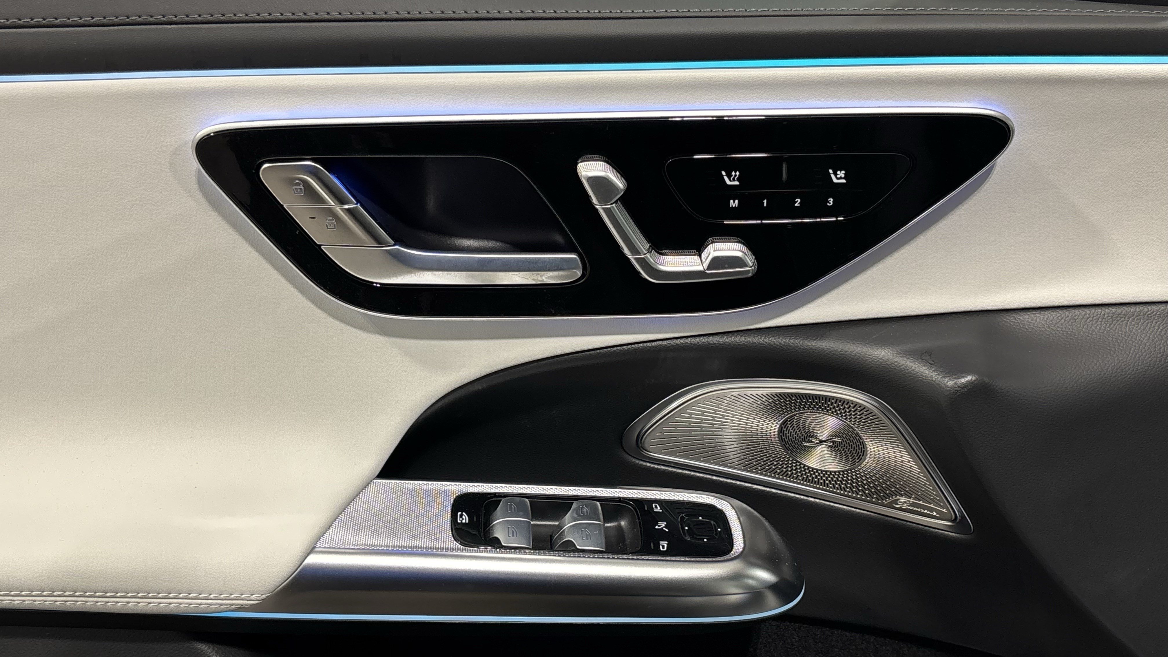 New 2026 Mercedes-Benz E 53 AMG e 4MATIC Sedan image 12