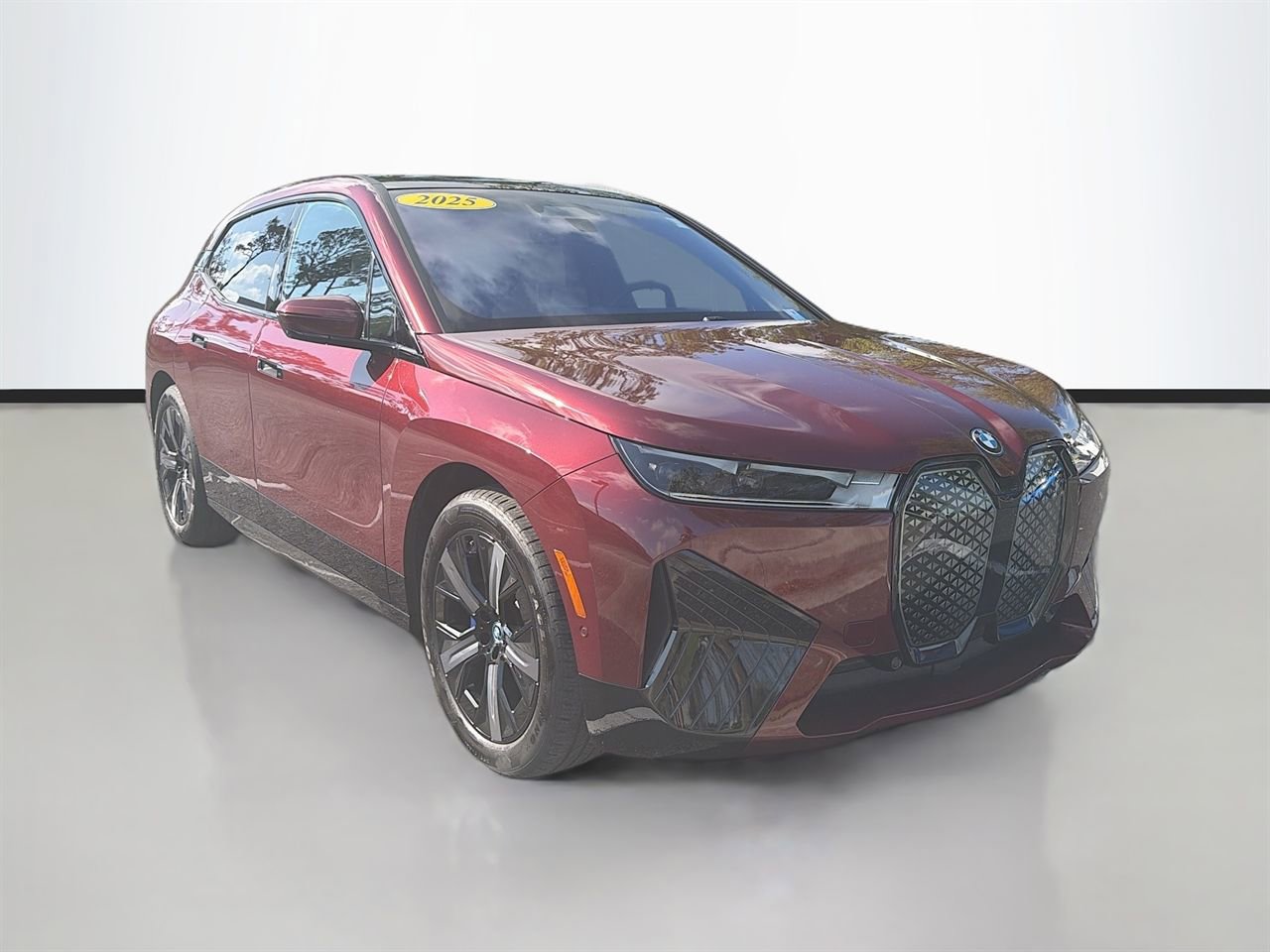 Certified 2025 BMW iX xDrive50 w/ Premium Package image 2