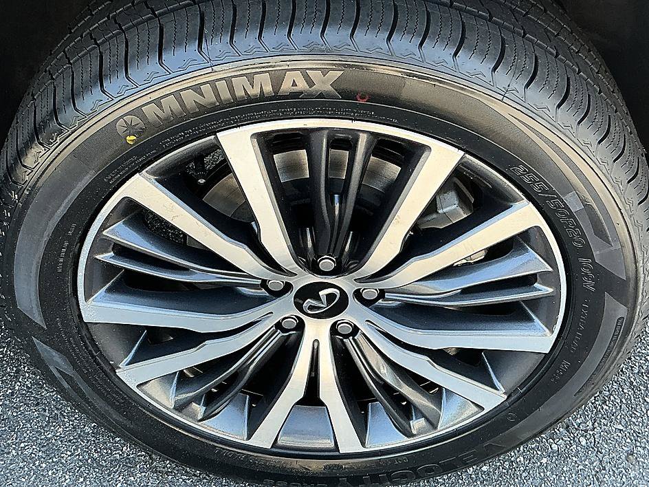 Used 2025 INFINITI QX60 Sensory w/ Vision Package AWD/4WD image 10