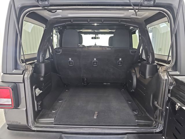 Used 2018 Jeep Wrangler Unlimited Sport S AWD/4WD image 19