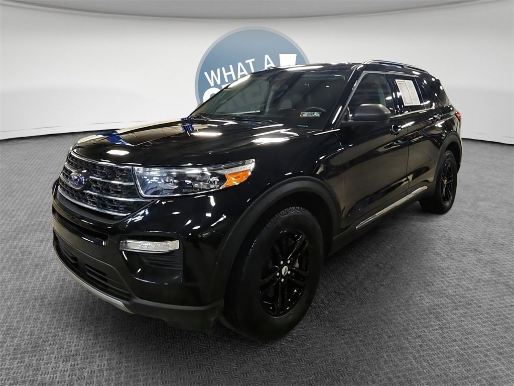 Used 2022 Ford Explorer XLT w/ Equipment Group 202A image 8