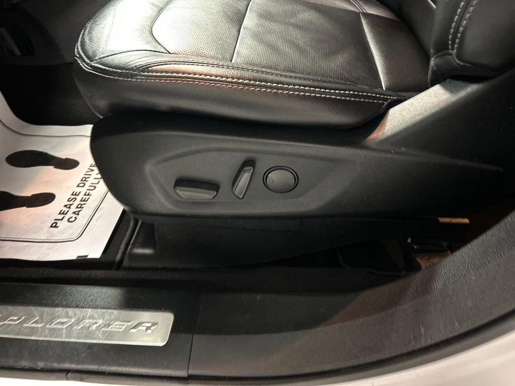 Used 2019 Ford Explorer Limited w/ Class III Trailer Tow Package FWD image 13
