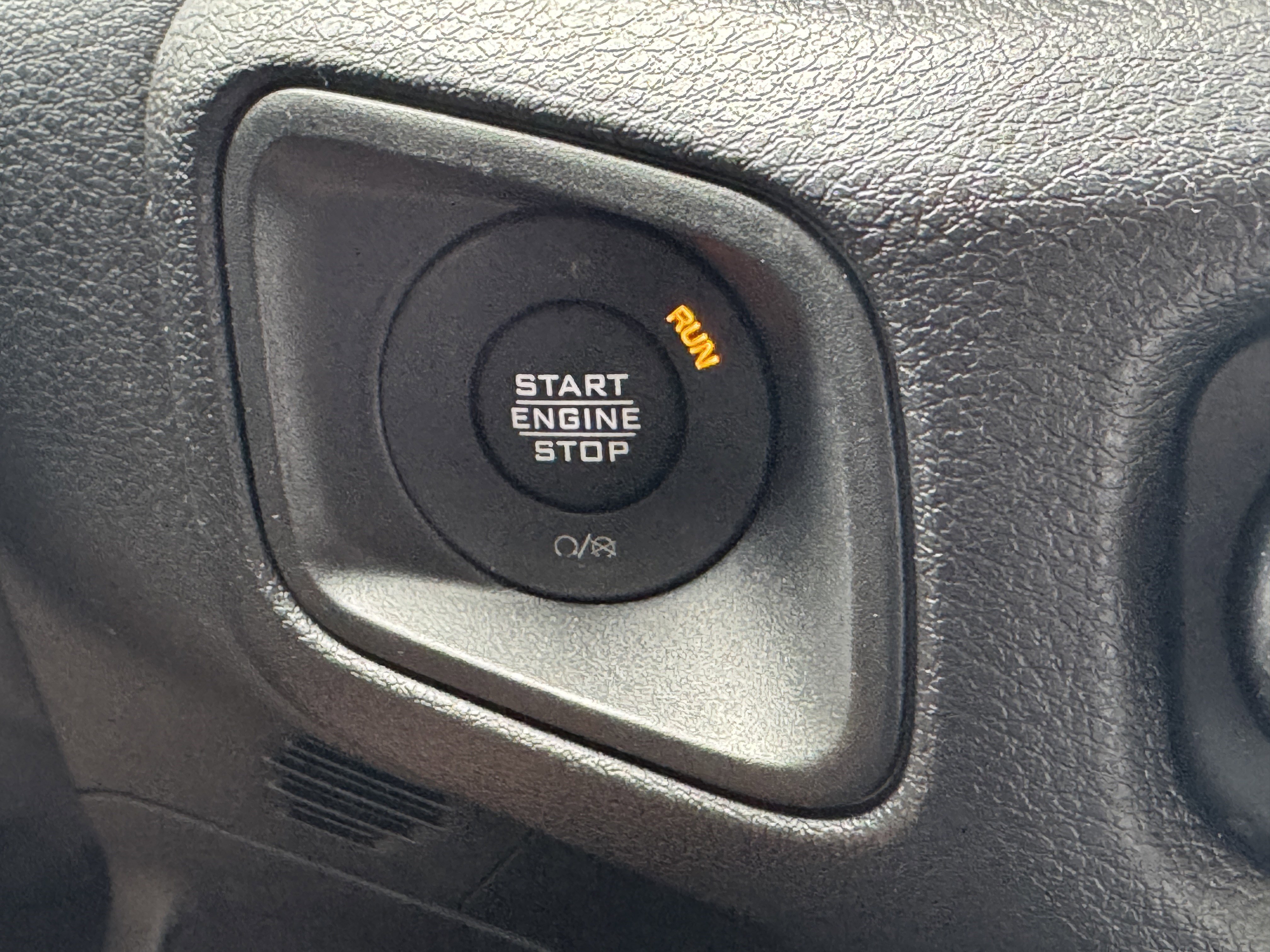 Used 2024 Jeep Wrangler Sport S image 30