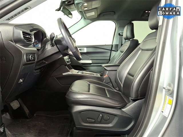 Used 2023 Ford Explorer XLT w/ Equipment Group 202A image 16