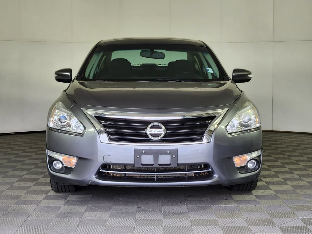 Used 2015 Nissan Altima 2.5 SV w/ Convenience Package FWD image 2