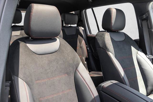 New 2026 Mercedes-Benz GLB 250 4MATIC image 30