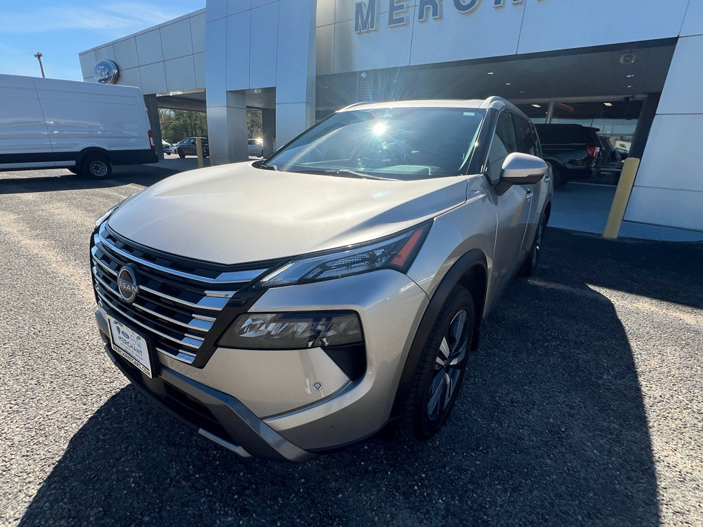 Used 2024 Nissan Rogue SL w/ SL Premium Package AWD/4WD image 5