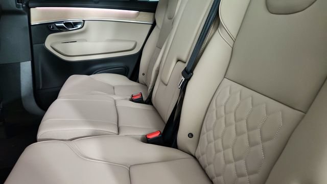 Used 2027 Volvo XC90 B6 Plus AWD/4WD image 30