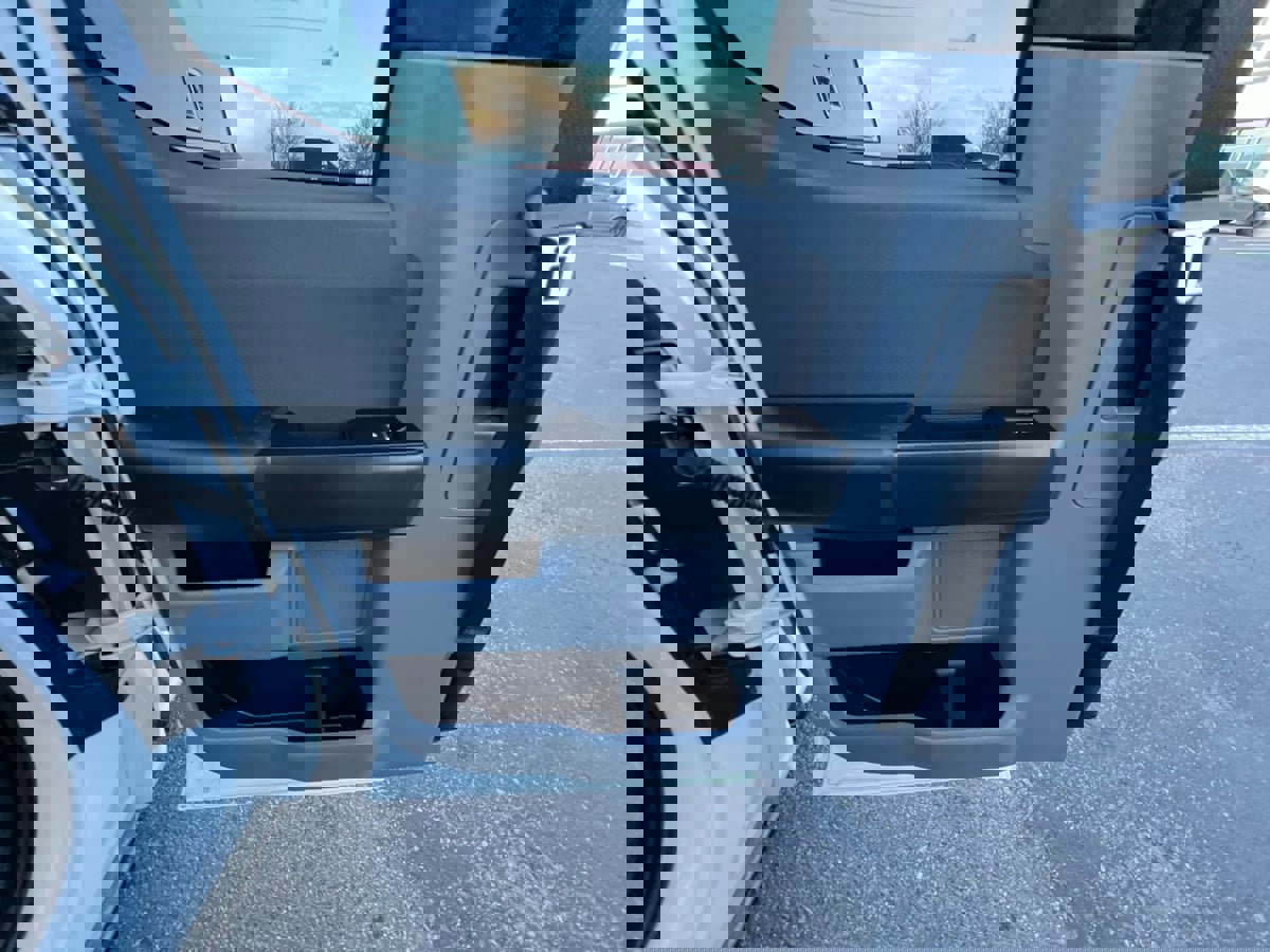 Used 2022 Ford F150 XL w/ Trailer Tow Package image 17