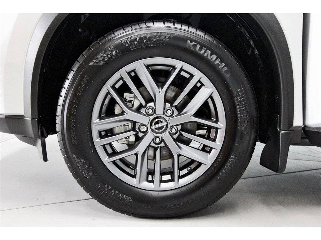 Certified 2024 Nissan Rogue S image 29