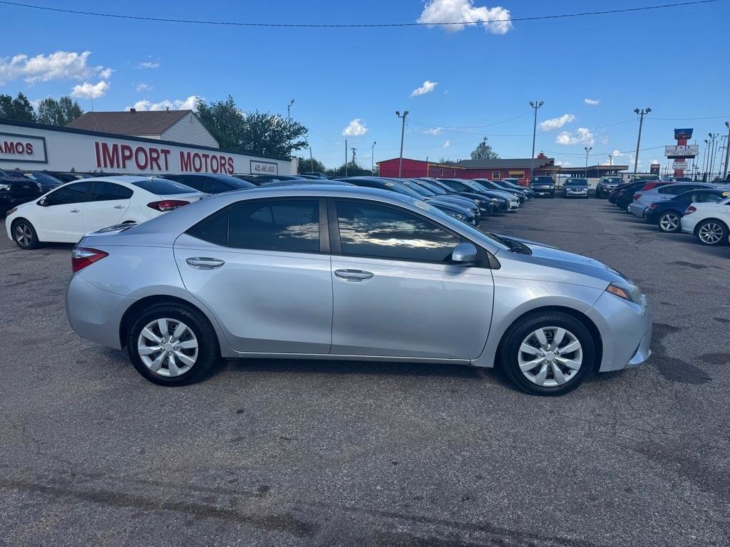 Used 2014 Toyota Corolla LE FWD image 4