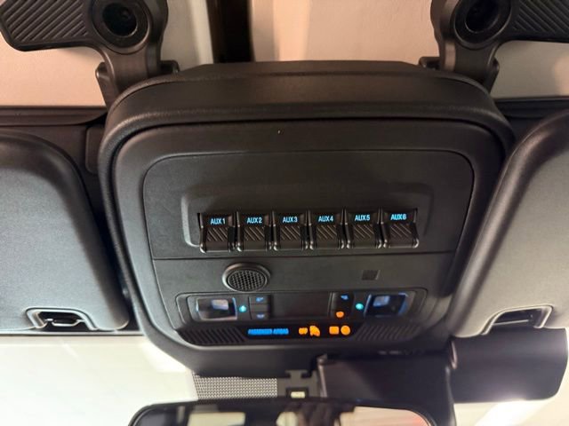 New 2025 Ford Bronco Badlands image 18