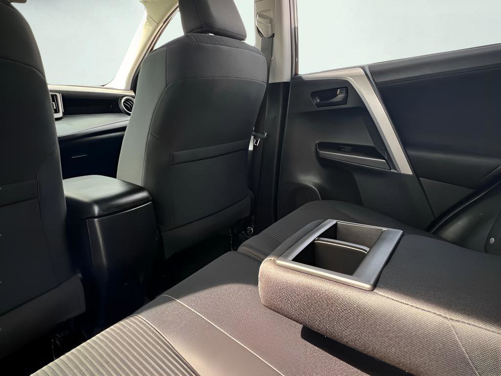 Used 2018 Toyota RAV4 LE w/ All Weather Liner Package image 19