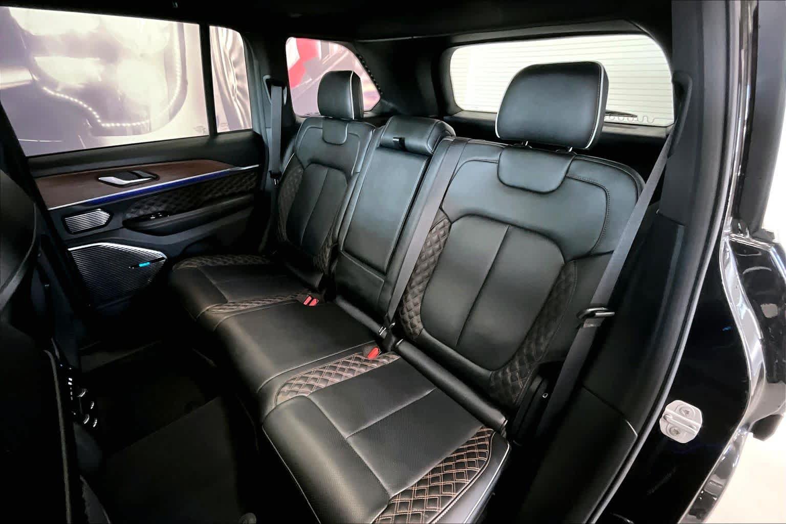 Used 2022 Jeep Grand Cherokee Summit AWD/4WD image 26