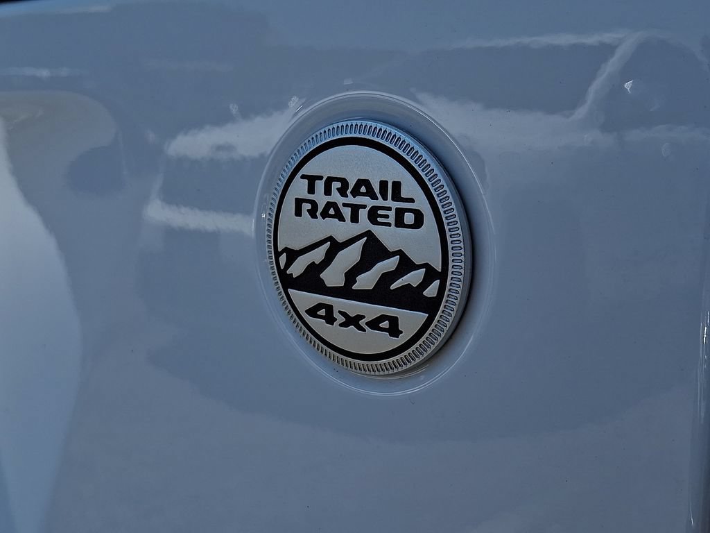 Used 2024 Jeep Wrangler Unlimited Sahara w/ Technology Group AWD/4WD image 32