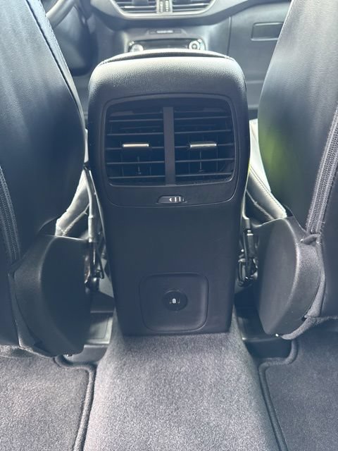 Certified 2023 Ford Escape Platinum w/ Class II Trailer Tow Package AWD/4WD image 13