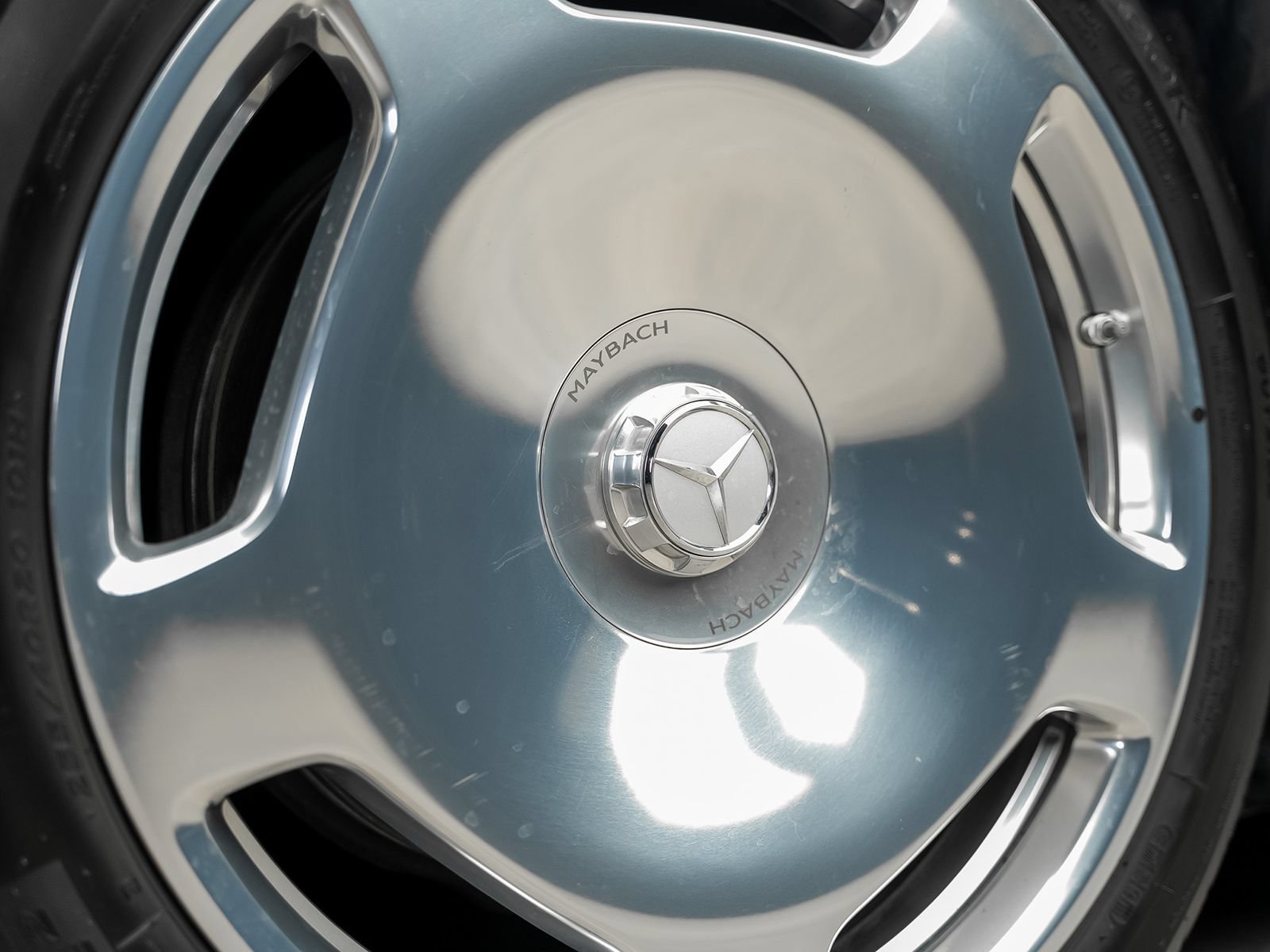 Used 2024 Mercedes-Benz Maybach S 580 4MATIC image 25