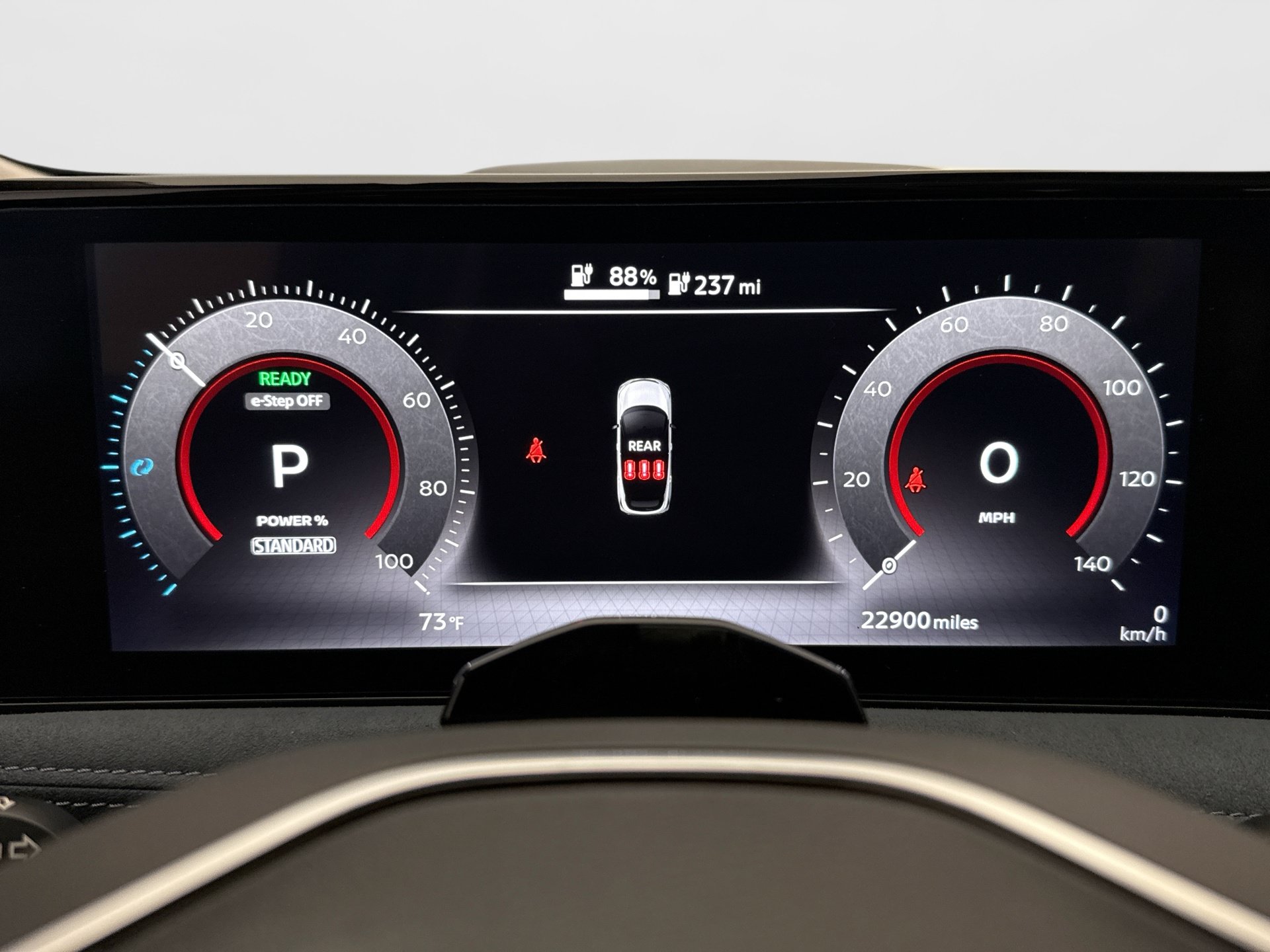 Used 2024 Nissan Ariya AWD image 13