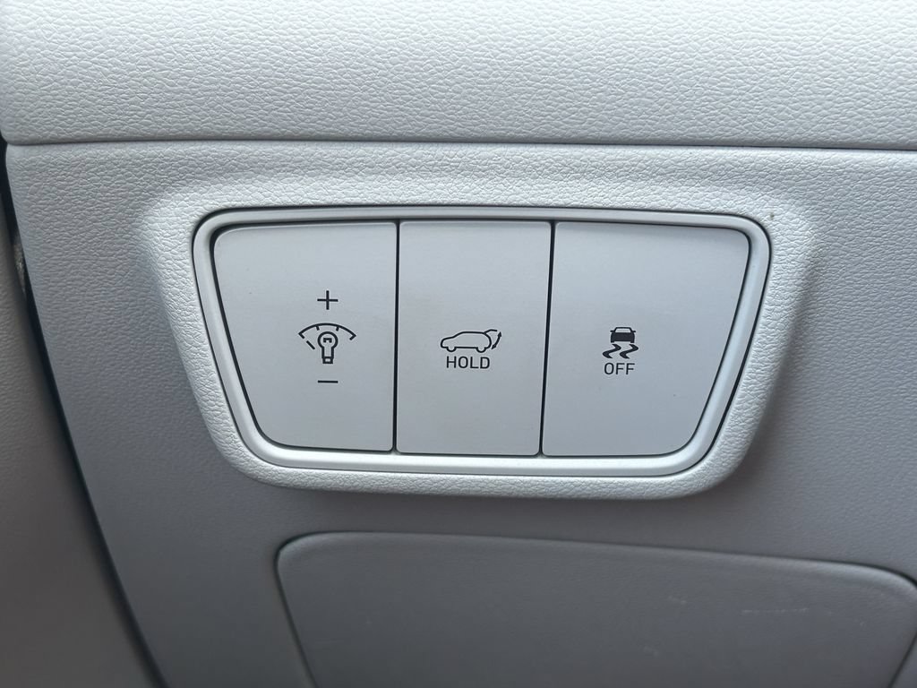 Certified 2023 Hyundai Tucson Limited AWD/4WD image 32