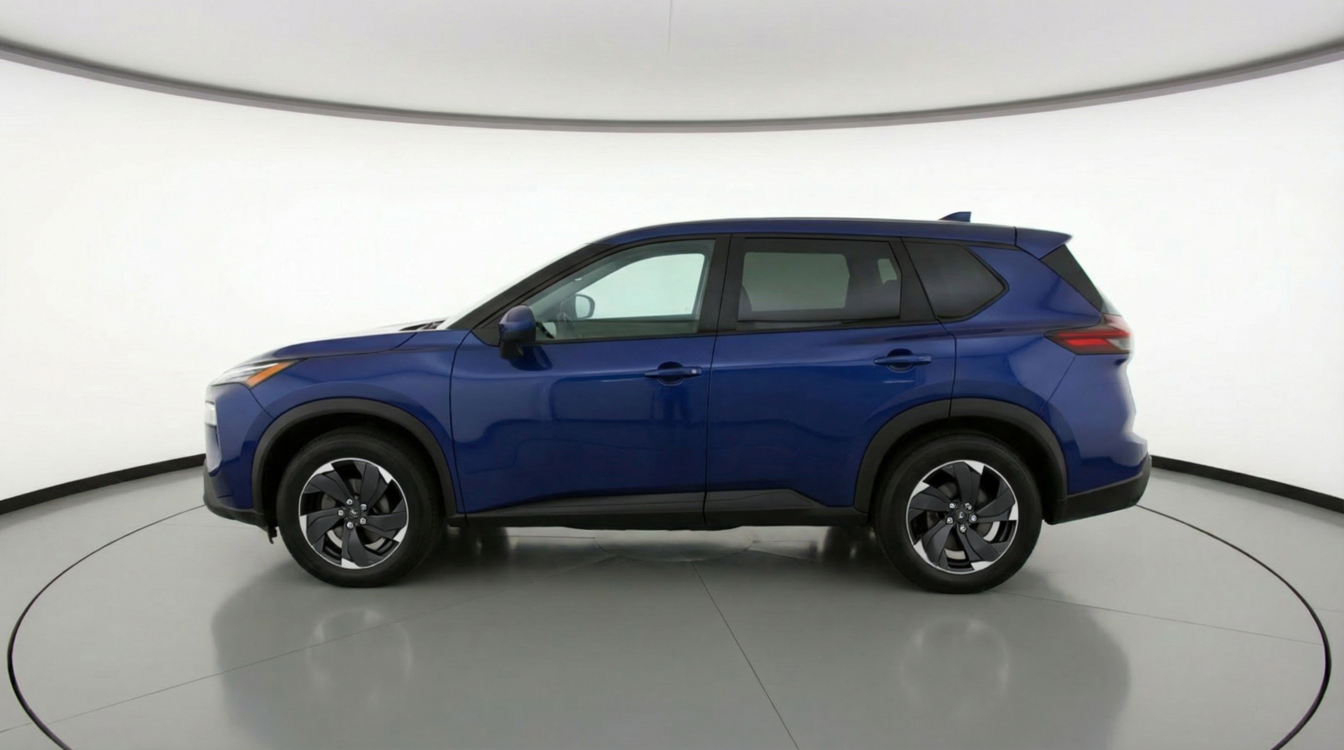 Used 2025 Nissan Rogue SV FWD image 5