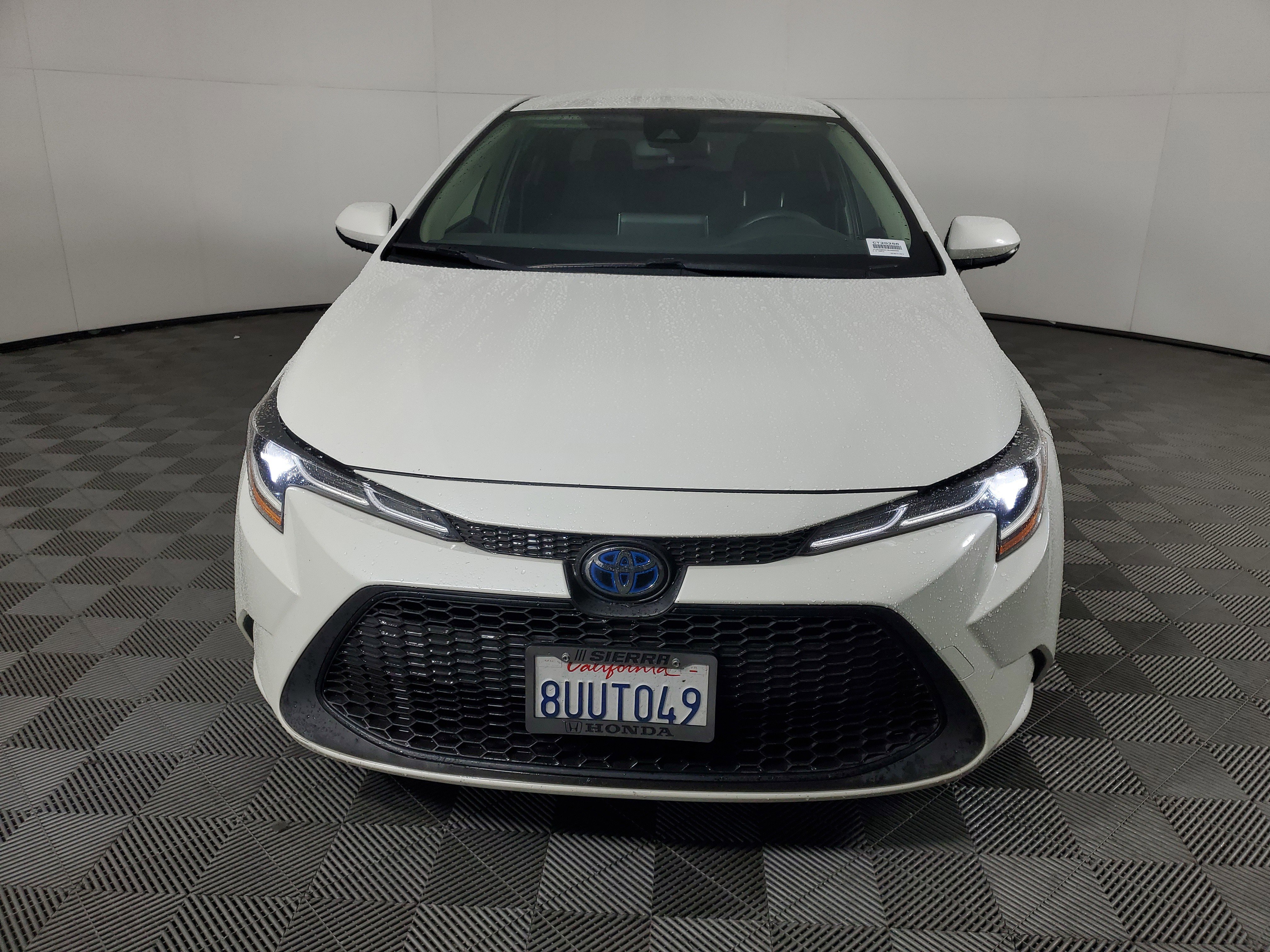Used 2021 Toyota Corolla LE w/ Carpet Mat Package (TMS) image 9